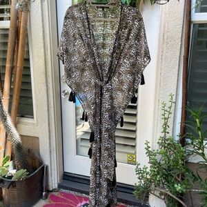 🎉 Beautiful Animal Print Coverup